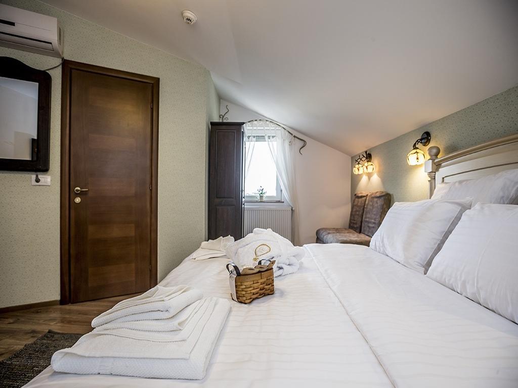 Villa Ronda Ефорие Суд Стая снимка