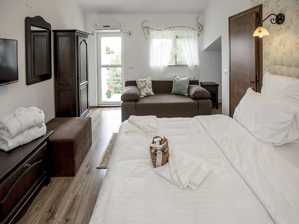 Villa Ronda Ефорие Суд Стая снимка
